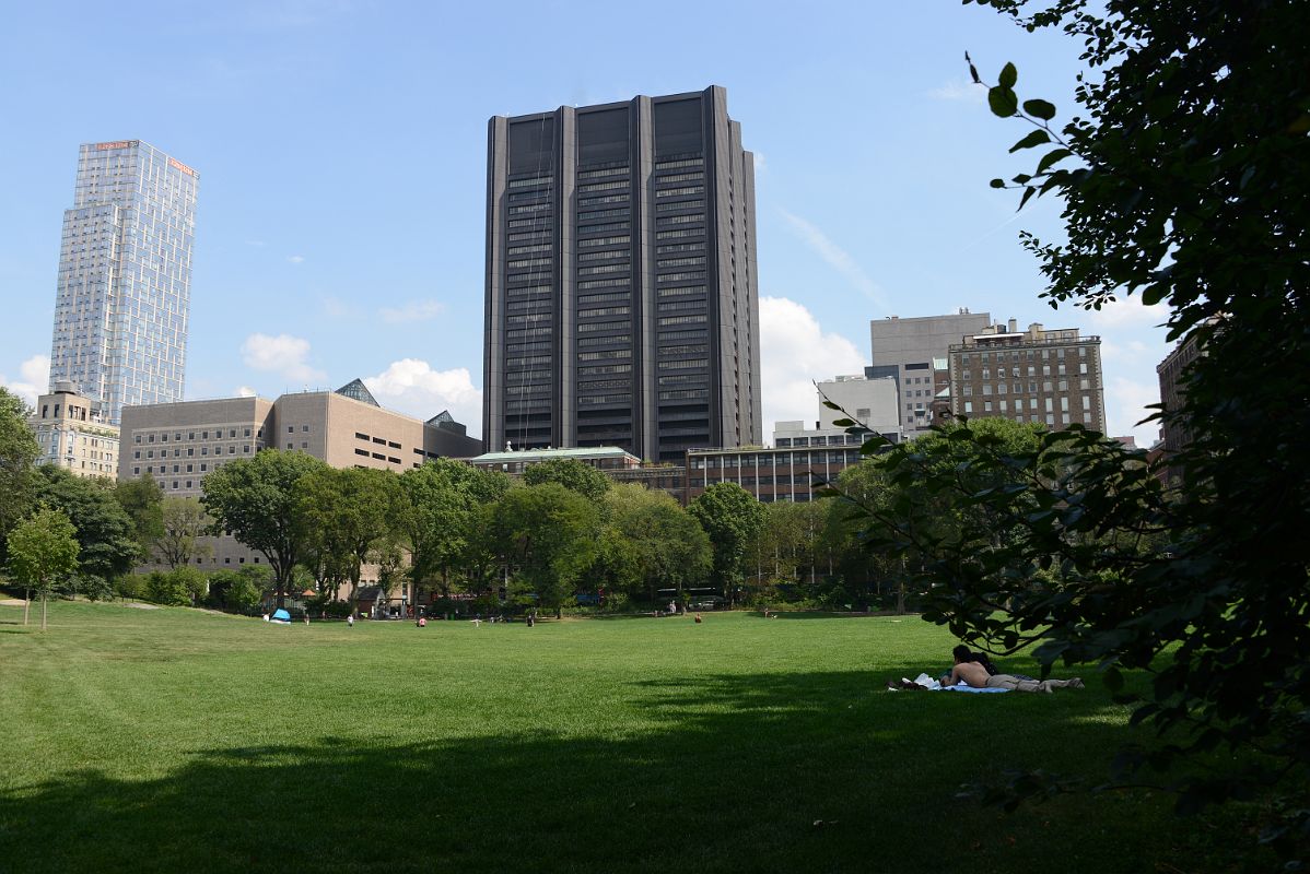 34 Mount Sanai Hospital From Central Park East Meadow 98 St